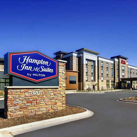 West Allis Hampton Inn & Suites Milwaukee West מראה חיצוני תמונה