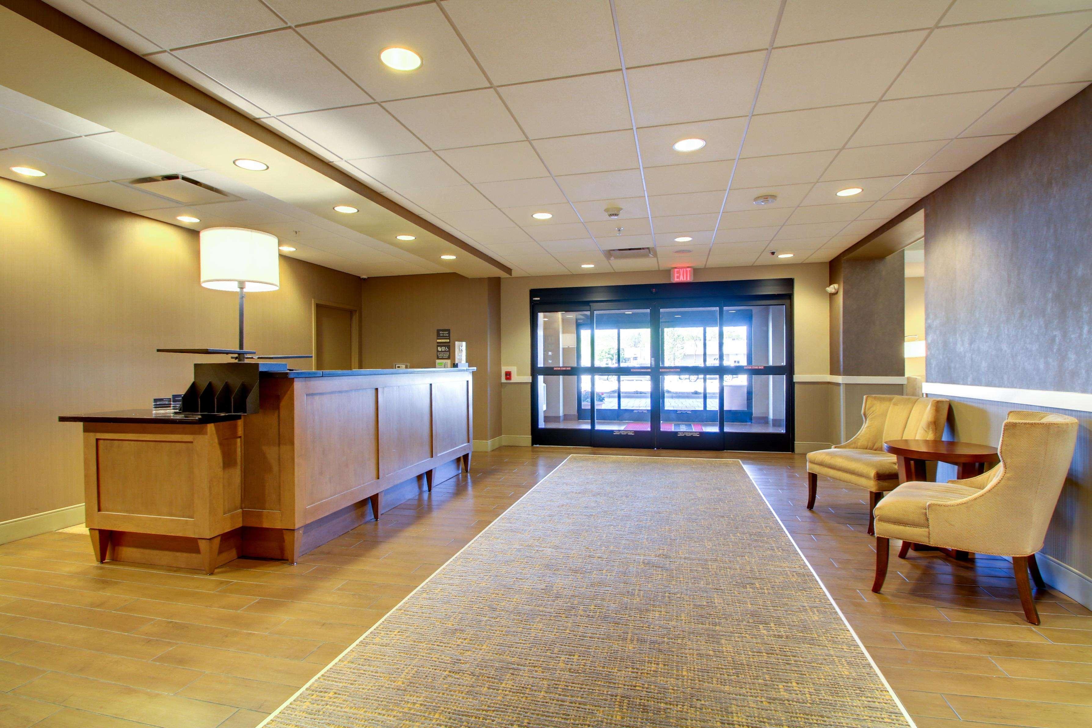 West Allis Hampton Inn & Suites Milwaukee West מראה חיצוני תמונה