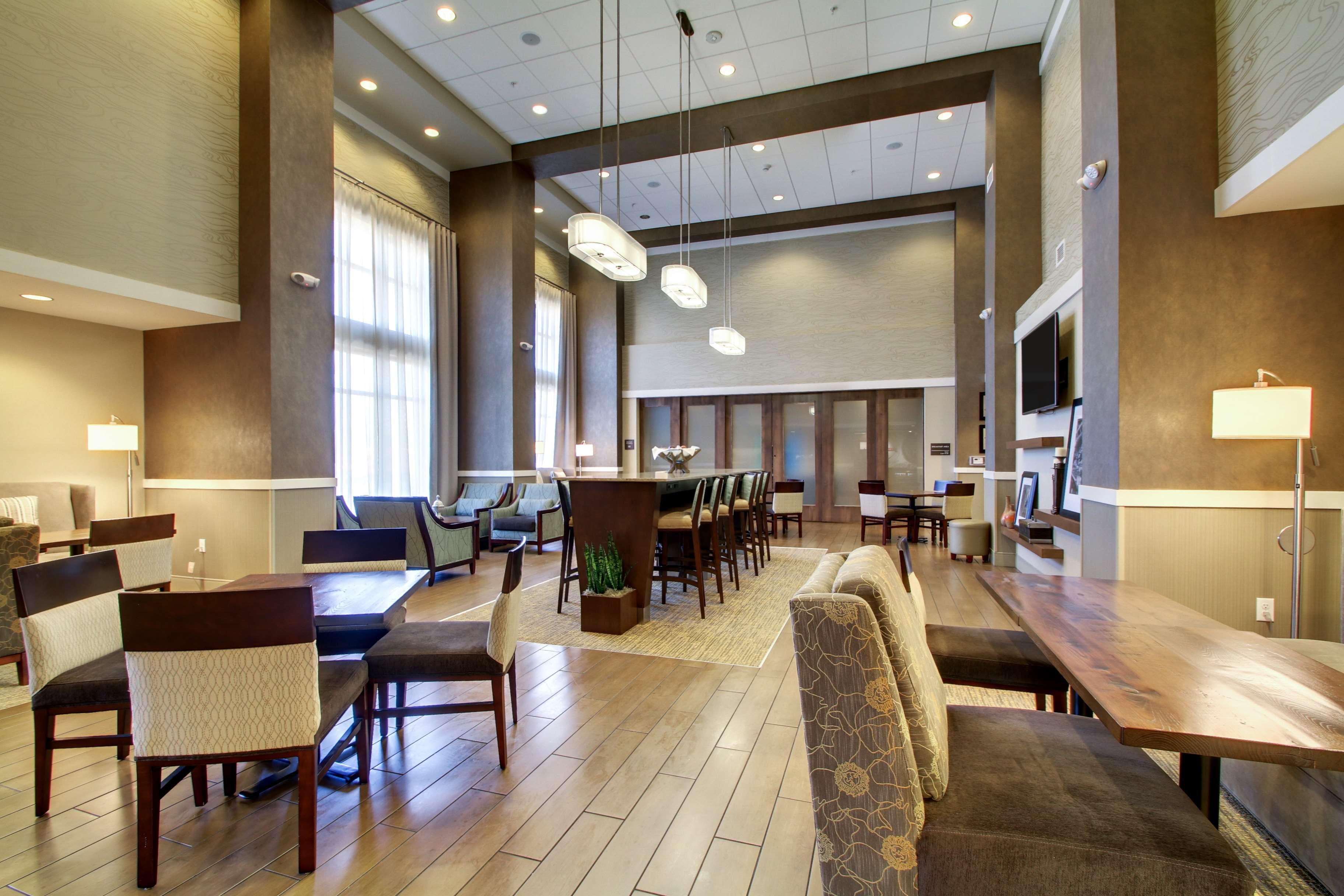West Allis Hampton Inn & Suites Milwaukee West מראה חיצוני תמונה