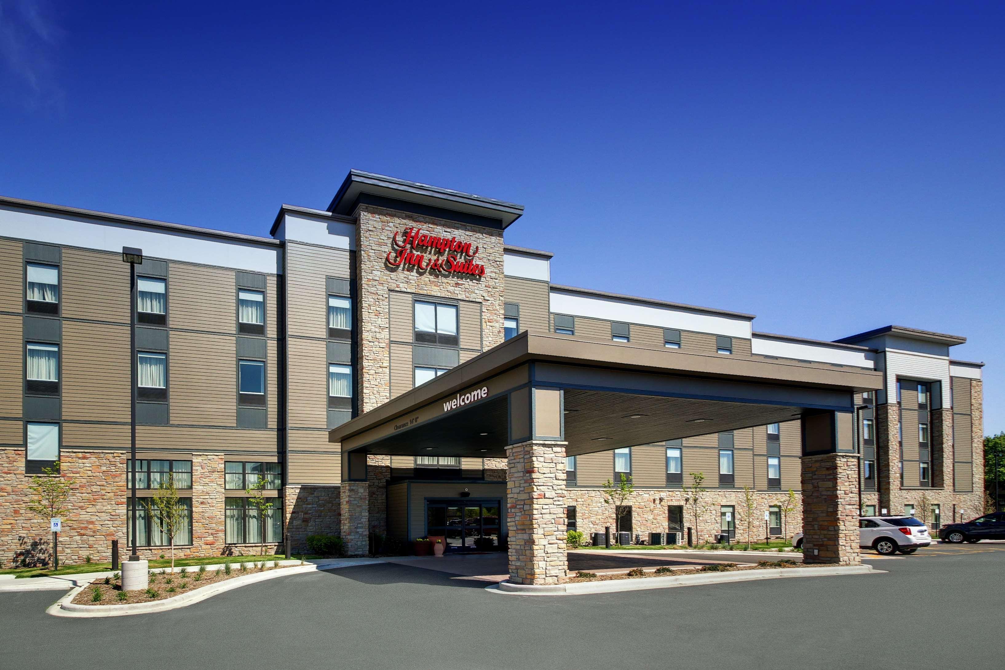West Allis Hampton Inn & Suites Milwaukee West מראה חיצוני תמונה