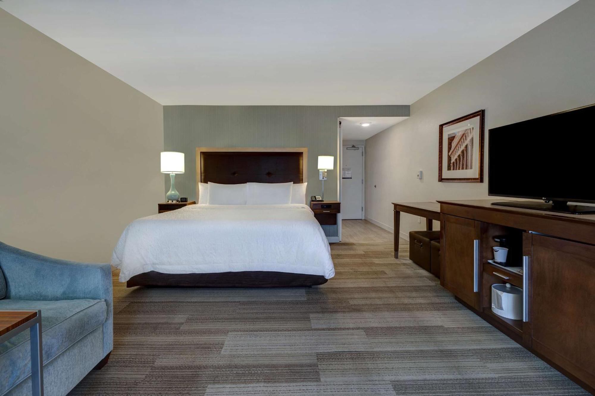 West Allis Hampton Inn & Suites Milwaukee West מראה חיצוני תמונה