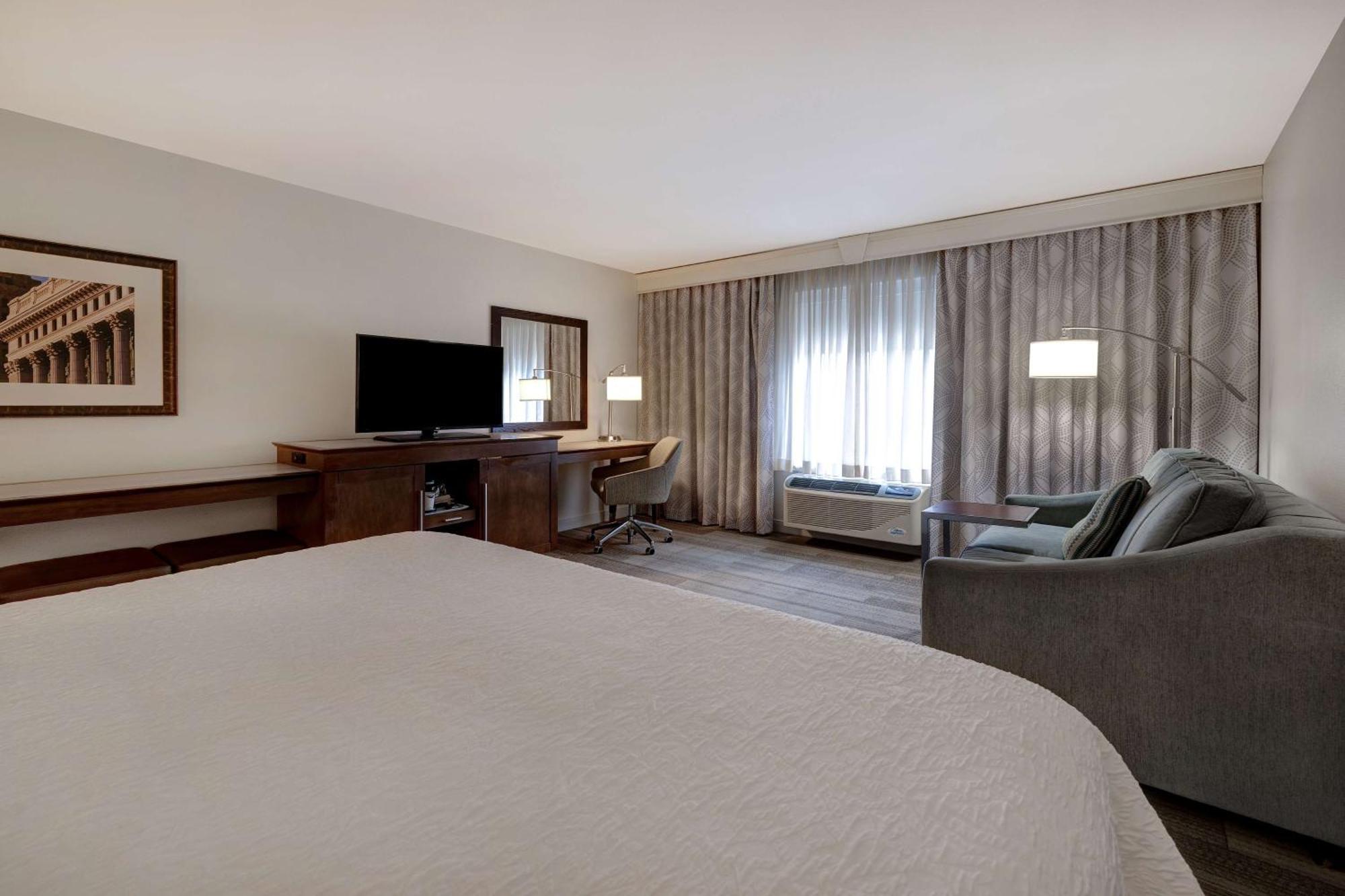 West Allis Hampton Inn & Suites Milwaukee West מראה חיצוני תמונה